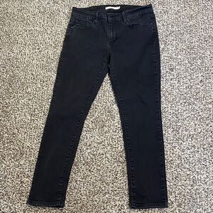 Levi's 711 Skinny Classic Black Skinny Jeans for Women